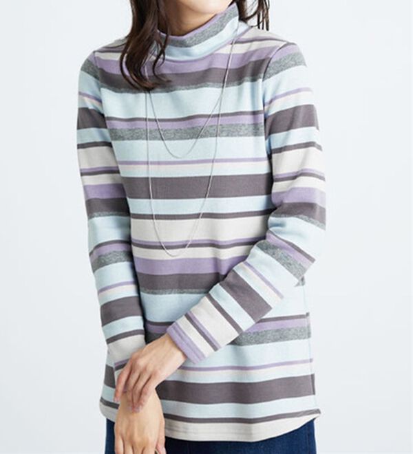 BELLUNA（ベルーナ）の「ふわふわ裏ファーハイネックプルオーバー（カットソー）」｜詳細画像