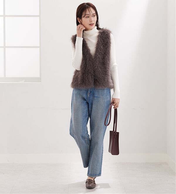 BELLUNA（ベルーナ）の「着映える！ショート丈もこもこファーベスト（ベスト）」｜詳細画像