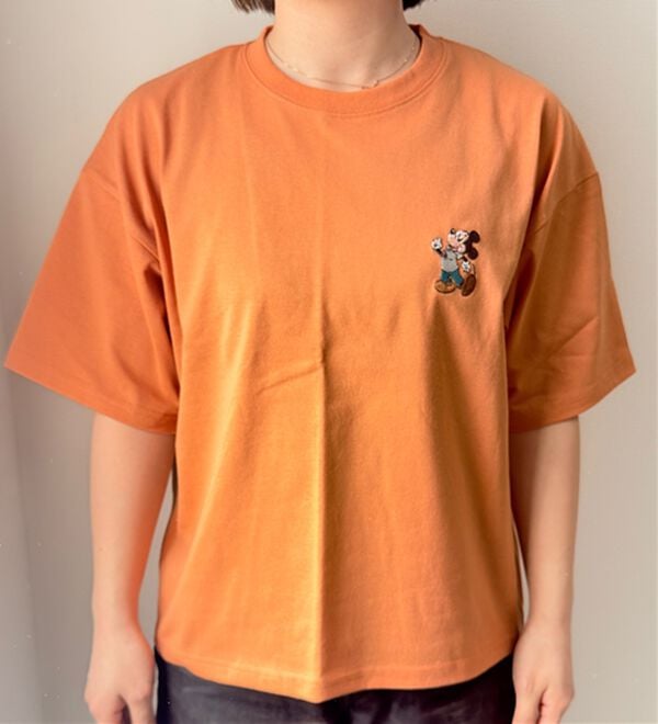 BELLUNA（ベルーナ）の「＜Disney＞【ミッキー】胸元刺しゅうボックスシルエットTシャツ（Tシャツ）」｜詳細画像