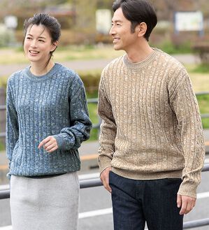 「２色で編み上げる高見えケーブル編セーター（メンズニット・セーター）」｜詳細画像