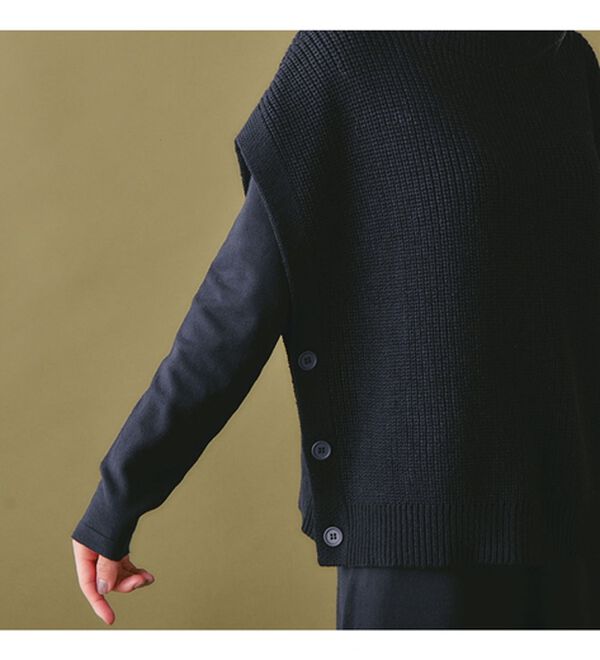 Viola e Viola（ヴィオラ エ ヴィオラ）の「大人の着こなしボレロ・ベスト使いの2点セットニットワンピース（ニットワンピース）」｜詳細画像