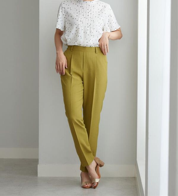 BELLUNA（ベルーナ）の「小紋柄タック使い袖フレアーブラウス（ブラウス）」｜詳細画像