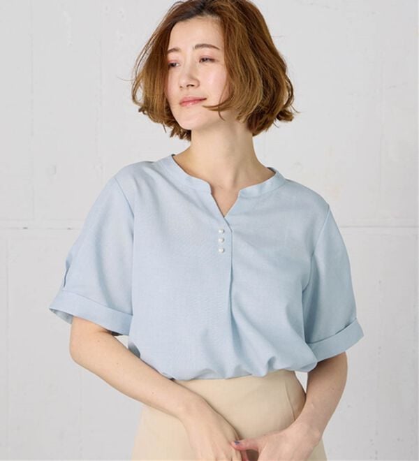 BELLUNA（ベルーナ）の「麻調合繊パール付タックデザインブラウス（ブラウス）」｜詳細画像