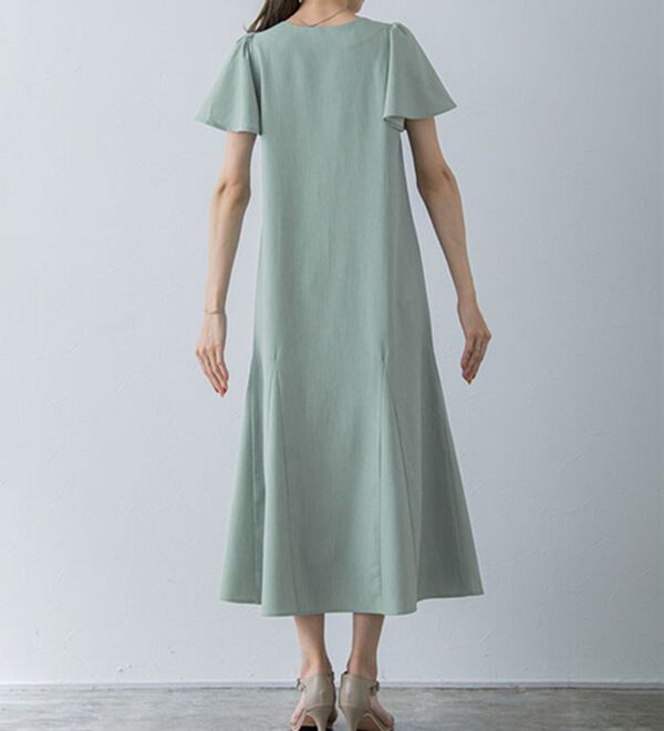 Pierrot（ピエロ）の「華奢見せフレア袖ワンピース（カットソーワンピース）」｜詳細画像