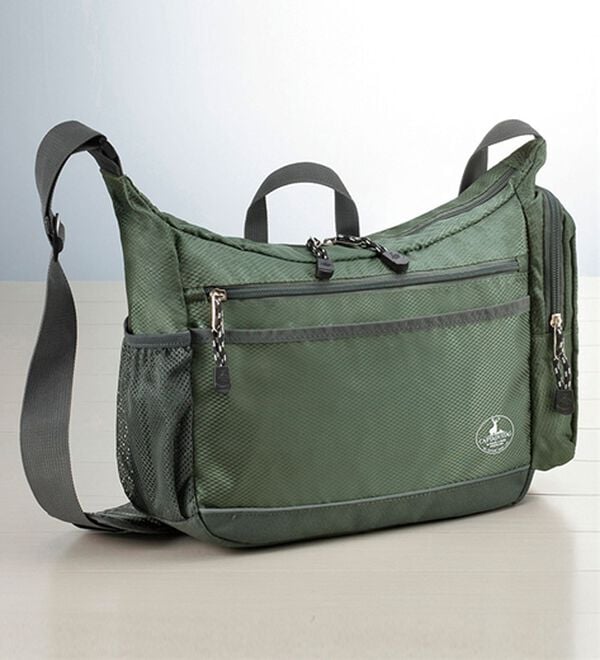 「＜キャプテンスタッグ＞旅行に最適！多機能軽量ショルダー（メンズショルダーバッグ）」｜カーキ