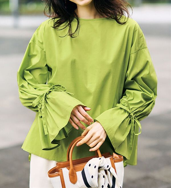 RANAN（ラナン）の「バックプリーツ使いボリューム袖ブラウス（ブラウス）」｜ライムグリーン