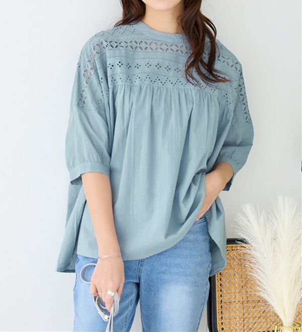 Viola e Viola（ヴィオラ エ ヴィオラ）の「【インド綿】フロントヨーク刺繍ブラウス（ブラウス）」｜詳細画像