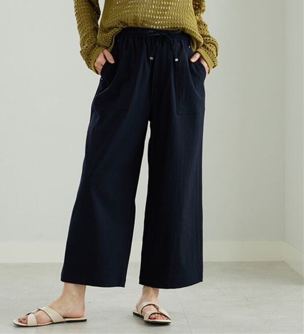 BELLUNA（ベルーナ）の「サラリ快適！ビンテージ調ベイカーワイドパンツ（ワイドパンツ・ガウチョ）」｜ネイビー