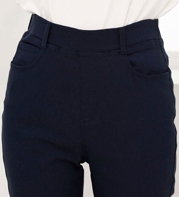 BELLUNA（ベルーナ）の「裏起毛ツイル素材ストレッチパンツ（フルレングスパンツ）」｜詳細画像