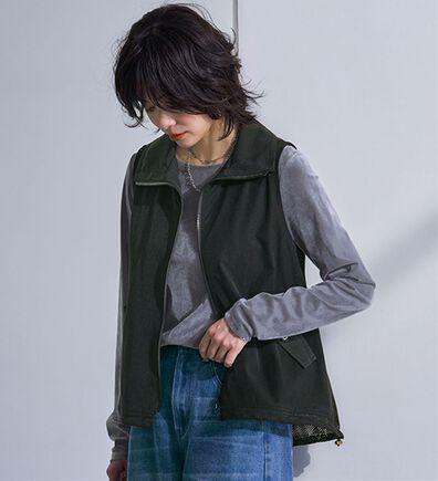 BELLUNA（ベルーナ）の「大人の配色メッシュ使いフレアーベスト（ベスト）」