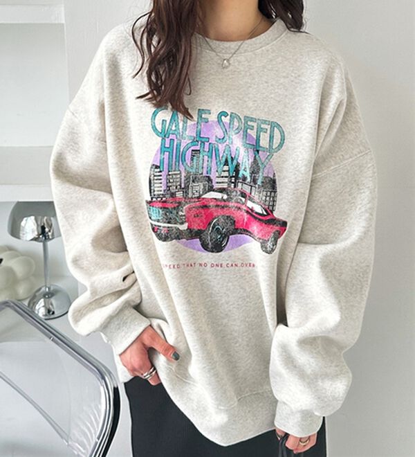 GeeRA（ジーラ）の「ラフィックヴィンテージ風裏起毛スウェット（カットソー）」｜オートミール