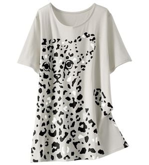 BELLUNA（ベルーナ）の「綿・テンセル（ＴＭ）繊維ロング丈プリントＴシャツ（Tシャツ）」｜アニマル柄