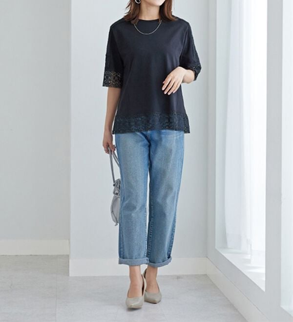 BELLUNA（ベルーナ）の「リーフ柄レース使いプルオーバー（カットソー）」｜詳細画像