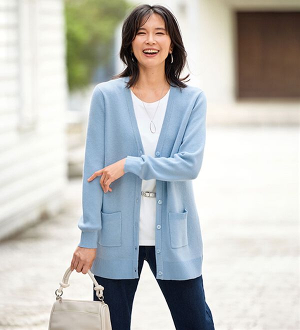 BELLUNA（ベルーナ）の「綿１００％柔らかベーシックカーディガン（ニットカーディガン）」｜ブルー