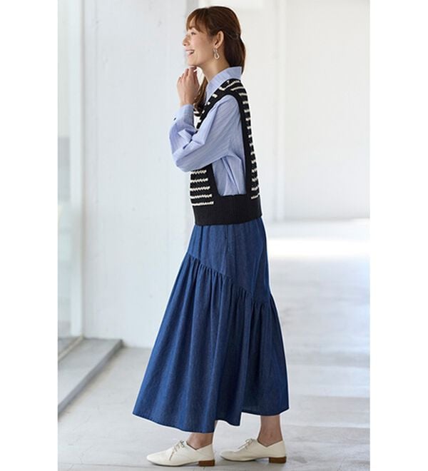 BELLUNA（ベルーナ）の「ぽわんと可愛いタック使いシャツブラウス（シャツ）」｜詳細画像