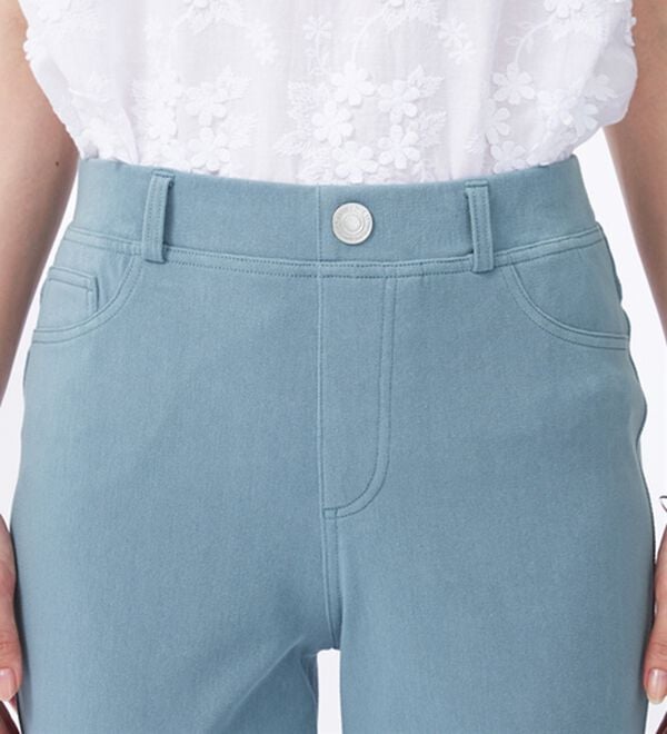 BELLUNA（ベルーナ）の「グーンと伸びる！ひんやりフローズンパンツ（フルレングスパンツ）」｜詳細画像