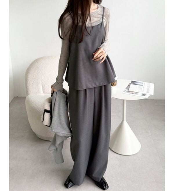 GeeRA（ジーラ）の「セットアップ風キャミソールサロペット（オールインワン）」｜チャコール