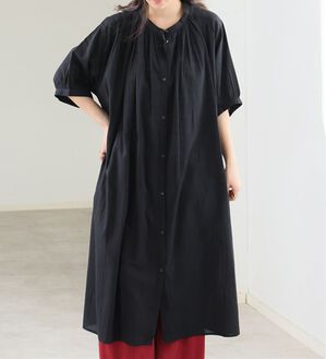 A HAPPY MARILYN（アハッピーマリリン）の「【Ｌ～６Ｌ】【風通るプレミアム】綿・楊柳、五分袖ギャザーたっぷりワンピース。（ロングワンピース）」｜ブラック