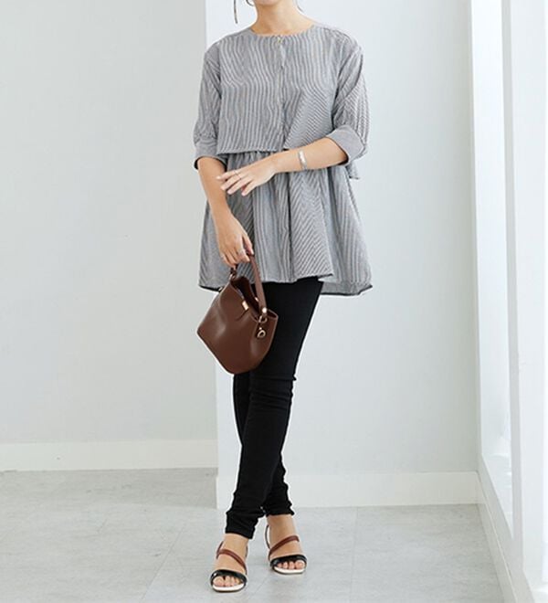 GeeRA（ジーラ）の「【華奢見え】羽織にもなる！ペプラムシャツチュニック（チュニック）」｜詳細画像