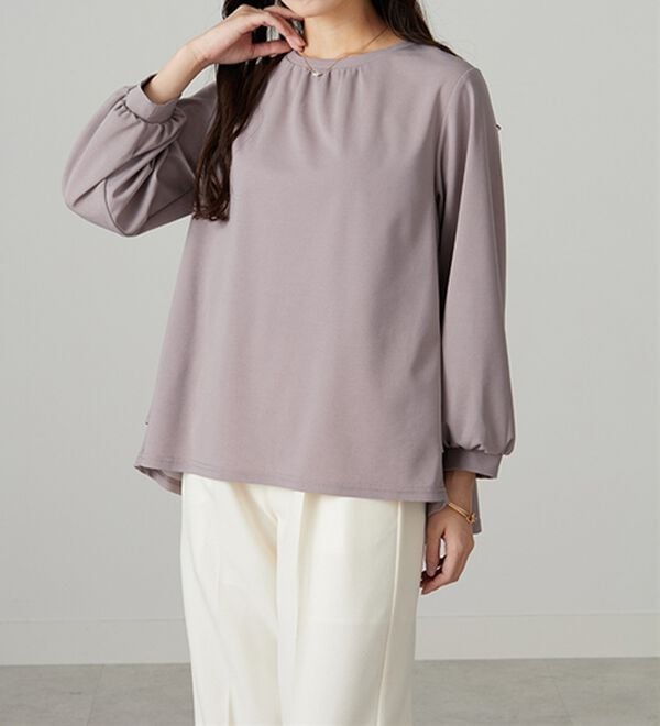 BELLUNA（ベルーナ）の「【再入荷】ボリューム袖美人顔バックフレアーＴブラウス（ブラウス）」｜詳細画像