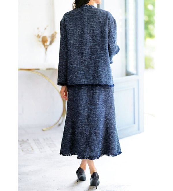 BELLUNA（ベルーナ）の「ツイード調素材フリンジ使いセットアップ（スカートスーツ）」｜詳細画像