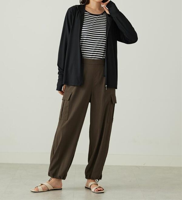 BELLUNA（ベルーナ）の「【接触冷感/UV対策/軽量】ヒンヤリ＆UV対策軽量パーカー（パーカー）」｜詳細画像