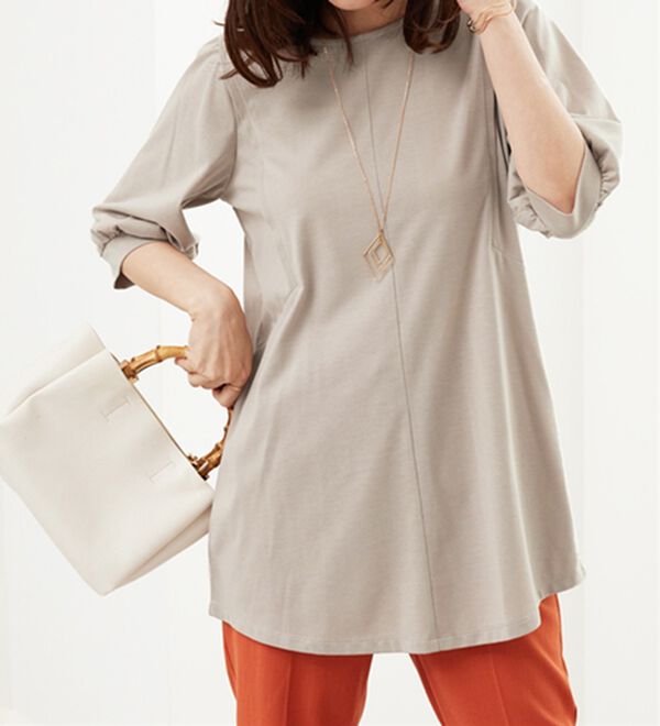 BELLUNA（ベルーナ）の「汗ジミ対策！ギャザー使いチュニック（チュニック）」｜詳細画像