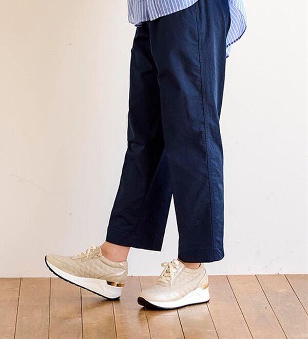 BELLUNA（ベルーナ）の「４Ｅ厚底キルティング風スニーカー（スニーカー）」｜詳細画像