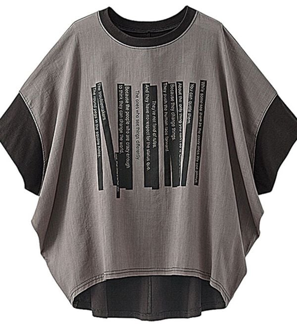 BELLUNA（ベルーナ）の「異素材使いロゴデザインプルオーバー（カットソー）」｜チャコール系