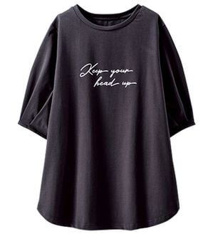 BELLUNA（ベルーナ）の「汗ジミ対策！ロゴプリントプルオーバー（カットソー）」｜詳細画像