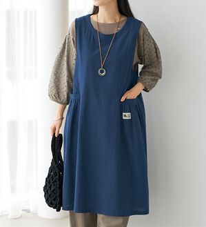 BELLUNA（ベルーナ）の「＜ｍｏｚ＞コットンリネンジャンパースカート（ジャンパースカート）」｜ネイビー