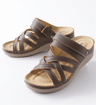 BELLUNA（ベルーナ）の「レザー調クロスデザイン２ＷＡＹサンダル（サンダル・ミュール）」