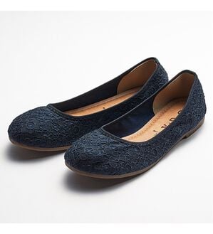 RANAN（ラナン）の「日本製カジュアルシューズ（フラットシューズ）」｜ネイビーレース