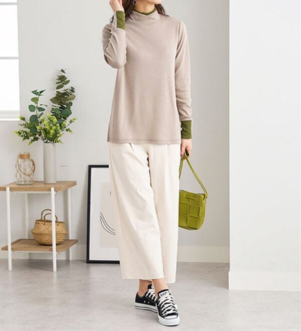 BELLUNA（ベルーナ）の「しっとり素材配色デザインプルオーバー（カットソー）」｜詳細画像