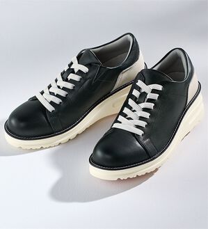 ルフラン（ルフラン）の「＜ラシーナリュクス＞４Ｅ牛革アウトステッチシューズ（フラットシューズ）」｜ブラック&times;アイボリー