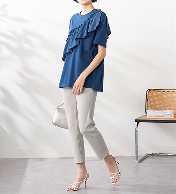 BELLUNA（ベルーナ）の「【再入荷】美ストレッチ素材アンクル丈レギンスパンツ（クロップドパンツ）」｜詳細画像