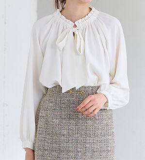 RANAN（ラナン）の「フリル衿ボウタイギャザーブラウス（ブラウス）」｜詳細画像