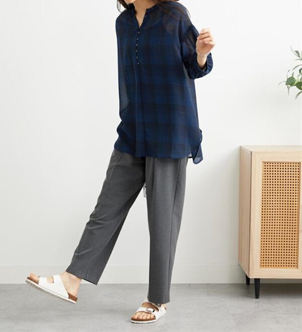 BELLUNA（ベルーナ）の「シャリ感シアー素材多ボタンチュニック（チュニック）」｜詳細画像