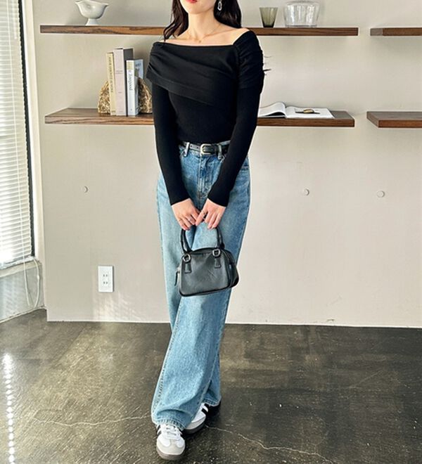 GeeRA（ジーラ）の「ドレープオフショルニット（ニット・セーター）」｜詳細画像