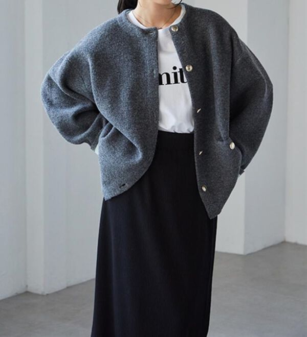 RANAN（ラナン）の「裏配色ゴールド調ボタンニットコーディガン（ニットカーディガン）」｜詳細画像