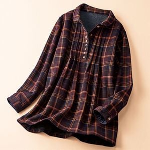 BELLUNA（ベルーナ）の「パチパチしにくい！裏ファー素材オーバーブラウス（ブラウス）」｜ラズベリー系