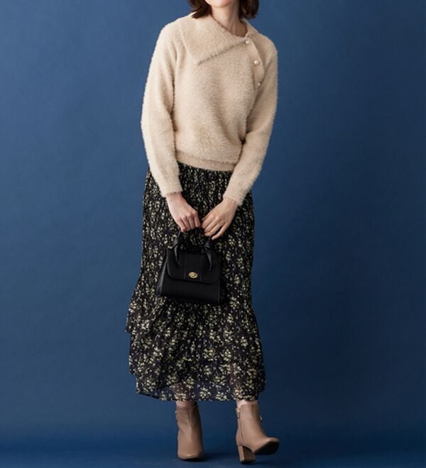 alotta（アロッタ）の「衿付パール調デザインシャギーニット（ニット・セーター）」｜詳細画像