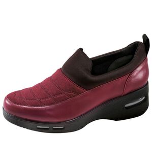 BELLUNA（ベルーナ）の「４Ｅダブルエアキルティング風シューズ（スニーカー）」｜ワイン