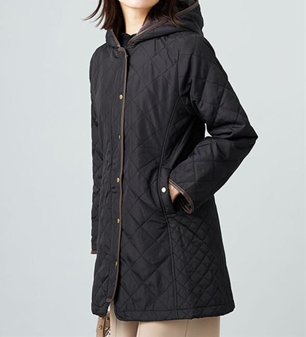 BELLUNA（ベルーナ）の「パイピング使いキルトデザインコート（ロングコート）」｜詳細画像