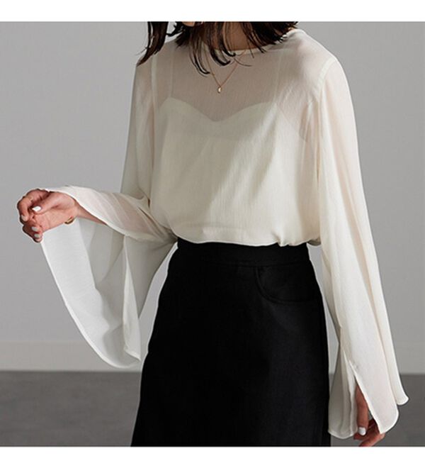 RANAN（ラナン）の「フレア袖スリットシアーブラウス（ブラウス）」｜詳細画像