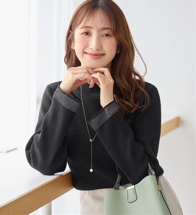 alotta（アロッタ）の「パチパチしにくい！洗える袖シアー切替ニットプルオーバー（ニット・セーター）」