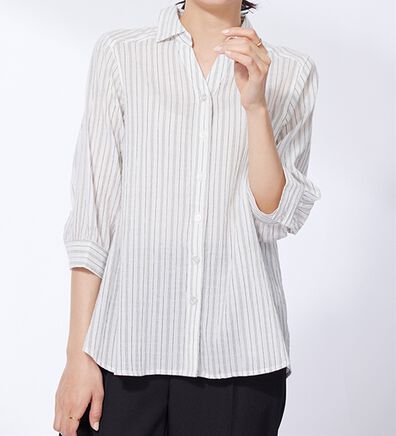 BELLUNA（ベルーナ）の「スキッパー衿ぽこぽこ素材ブラウス（ブラウス）」