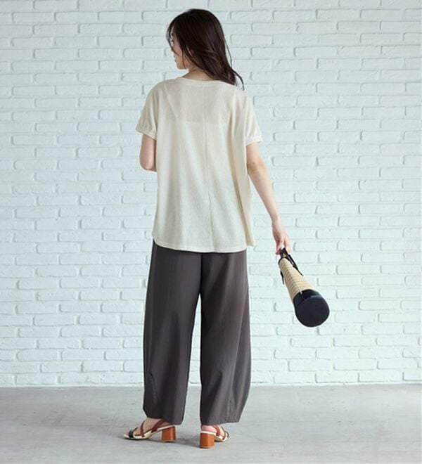 BELLUNA（ベルーナ）の「楊柳素材ドルマンプルオーバー（カットソー）」｜詳細画像