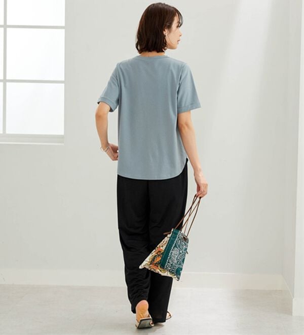 BELLUNA（ベルーナ）の「綿１００％着映えネコ柄プリントＴシャツ（Tシャツ）」｜詳細画像