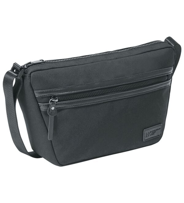 「＜ヒロコ・コシノ・オム・ベーシック＞超軽量ソフトタッチショルダー（メンズショルダーバッグ）」｜ブラック